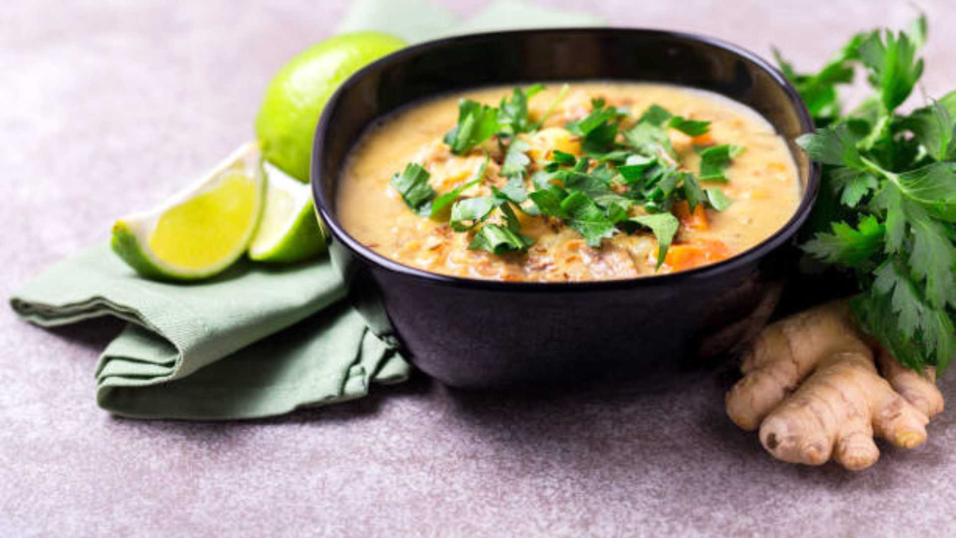 Vegan & Oil-Free Mulligatawny Soup | Muneeza Ahmed