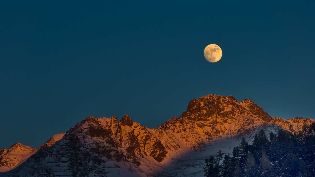 connecting with the moon using medical medium tips feature image